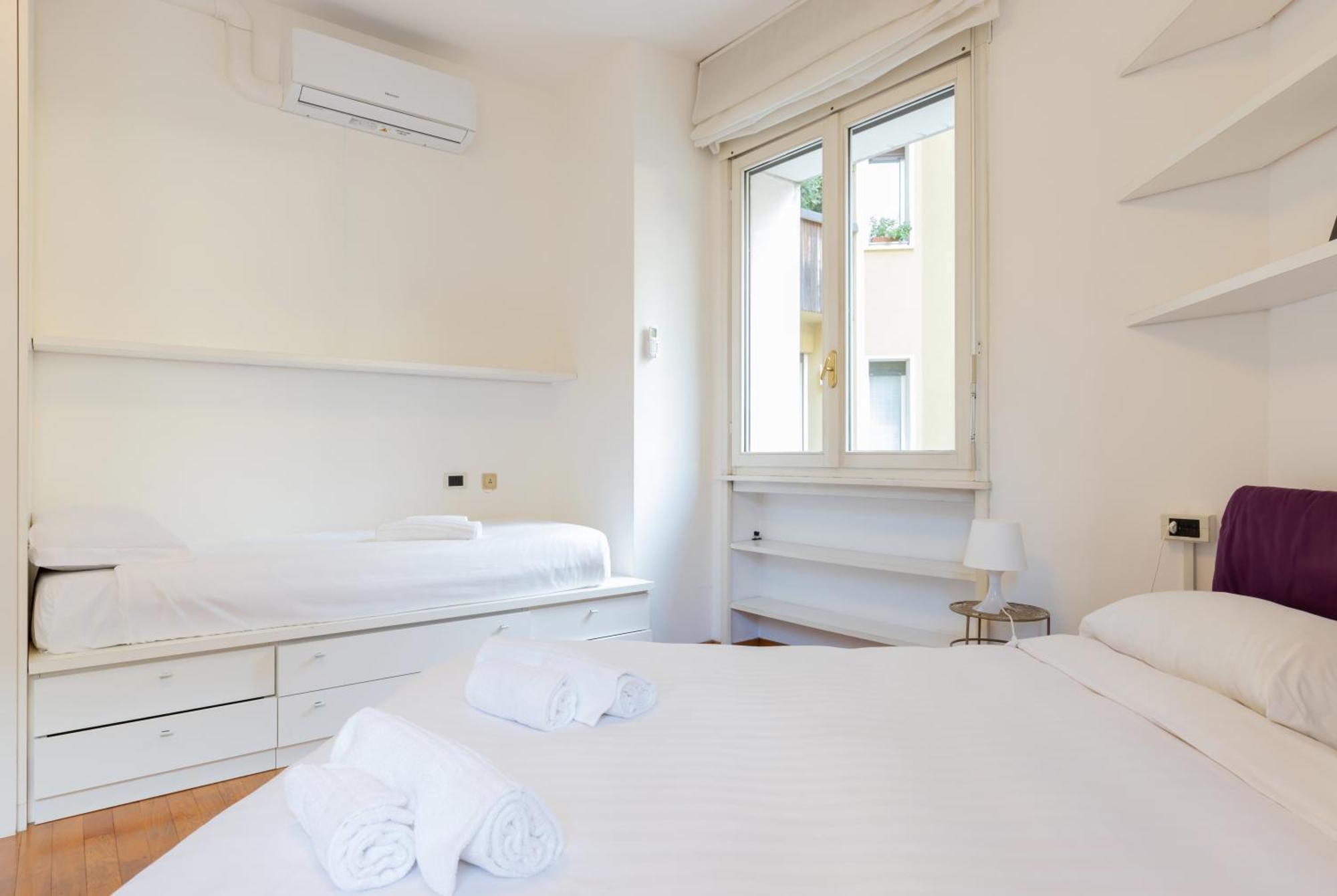 Joivy Apartments By The Lake Como Eksteriør billede